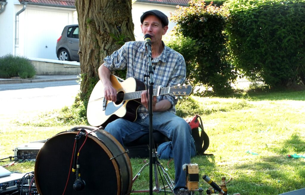 Jean Caron, chanteur picard - Agrandir l'image, fenêtre modale