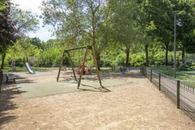 Agrandir l'image 5 sur 9, fenêtre modale