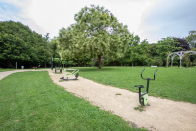 Agrandir l'image 2 sur 3, fenêtre modale