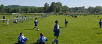 3 terrains de football
