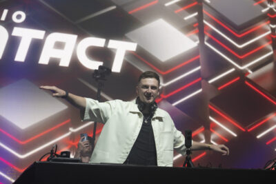 Retour en image Concert Radio Contact à l'Elispace - Agrandir l'image 6 sur 18, fenêtre modale