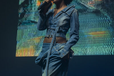 Retour en image Concert Radio Contact à l'Elispace - Agrandir l'image 7 sur 18, fenêtre modale