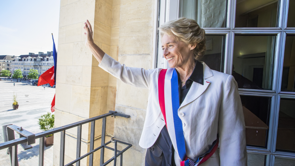 Carolyne Cayeux, a un message pour vous