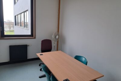 Salle  - Agrandir l'image 6 sur 6, fenêtre modale