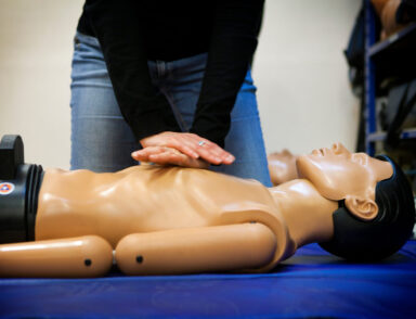 Le service Jeunesse de la Ville de Beauvais propose une session gratuite de formation Prévention et secours civiques de niveau 1 (PSC1) le samedi 21 février, de 8h30 à 17h30.