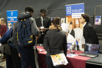 Agrandir l'image 2 sur 12, fenêtre modale