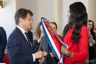 Agrandir l'image 2 sur 3, fenêtre modale